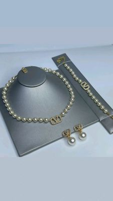 Dior 925  silver Jemchuklari xaqiqiy