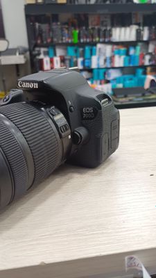 Фотоаппарат кенон 700д сотилади