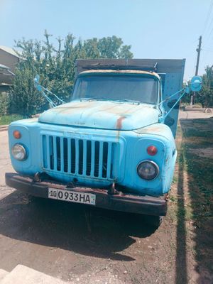 Gaz 52 sotiladii