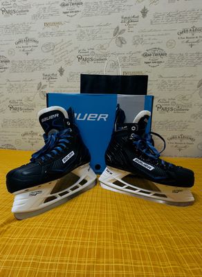 Хоккейные Коньки Bauer XLP (оригинал, почти новые, размер 42)
