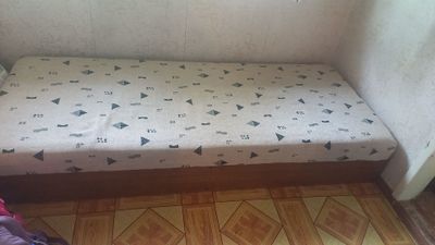 Продаётся кровать б/у