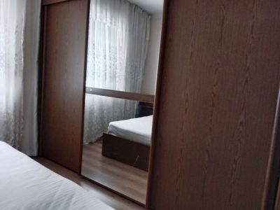 Продам спальную мебель. Немецкий шкаф и кровать.