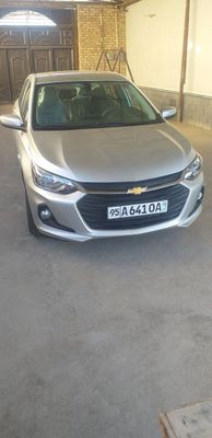 Chevrolet Onix 3 LT сатылады. Бахасы келисимли.