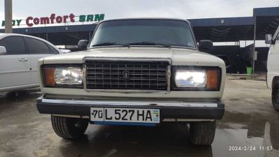 Срочно LADA VAZ (ВАЗ) 2107 sotiladi. Идеал холатда.