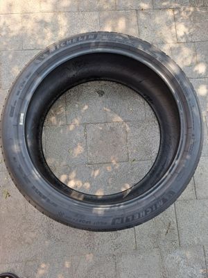 265/40/R22 Michelin