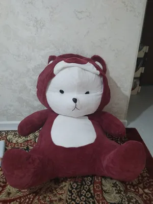 Большой плюшевый мишка