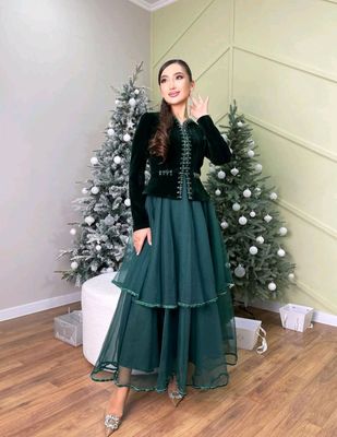 Вечернее платье
