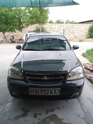 Lasetti sotiladi srochni narxini yana kelishamiz