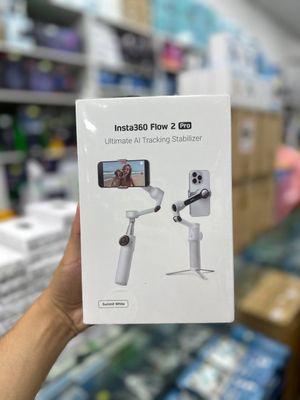 Insta 360 Flow 2 pro