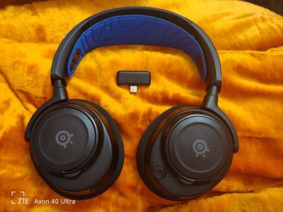 Игровые наушники Steelseries arctis nova 7P