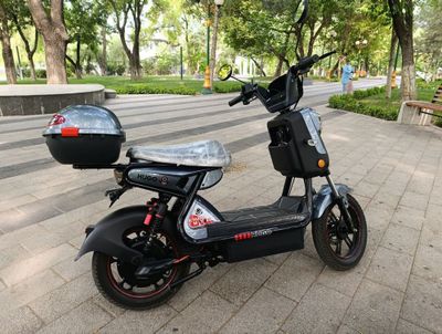 Elektro skuter sotaman xolati zor 900 km yurgan