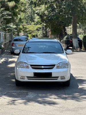 Lasetti 3 pozitsa avtomat gaz