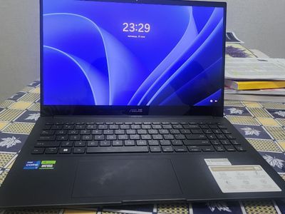 Srochna notebook sotilmadi