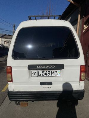 dammas daewoo 1996yil yurib turgan moshina