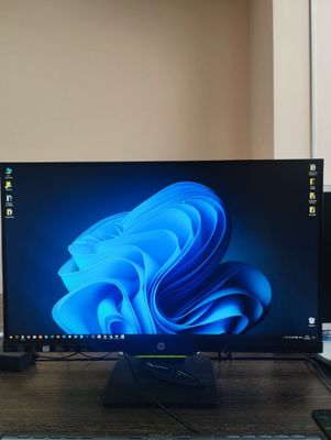 HP – 27″ 27XQ Gaming Monitor HDMI, TN Matrix, 144hz, WQHD (2560×1440)