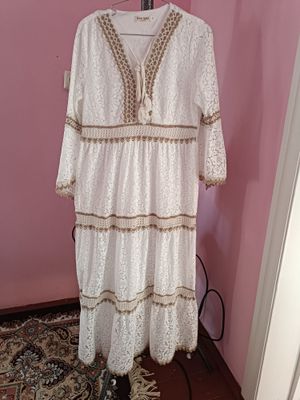 Белое, гипюровое платье