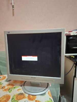 Срочно продам монитор philps