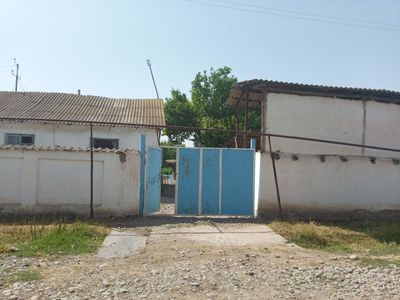 Уй сотилади 22000$
