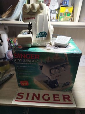 Оверлок б/у SINGER