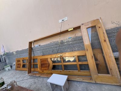 Eshik taxta xolati yaxshi