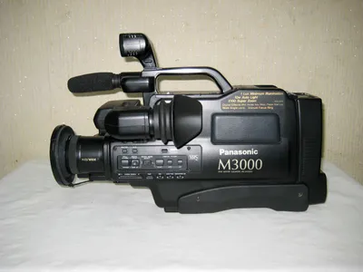 Видеокамера Panasonic M3000 кассетный идеальном рабочим состоянии!