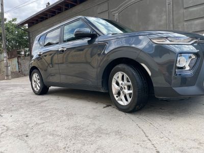 СРОЧНО……Продается автомобиль КИА СОУЛ в отличном состоянии