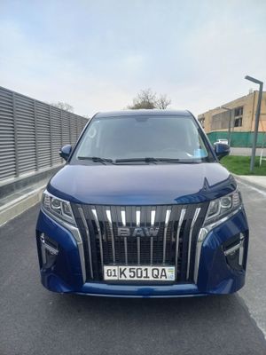 BAW M7 Luxury меневин автомашина.