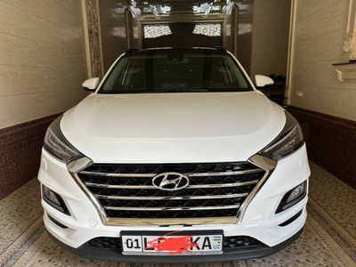 Hyundai tucson full 2020yil 55.000km toza