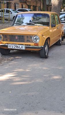 ВАЗ 21011.