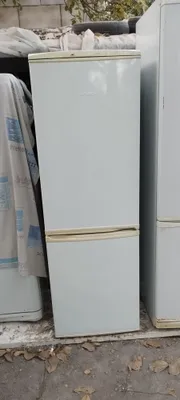 Продается холодильники Аристон и норд