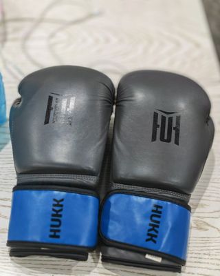 Боксерские перчатки hukk