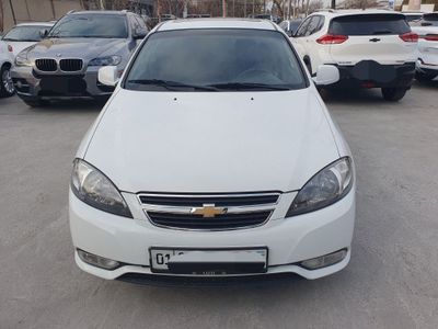 Chevrolet Lacetti. Gentra. Yili 2019. Yurgani 132000. Narxi 10500