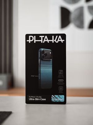 Pitaka iPhone 17 Pro Max (оптом)