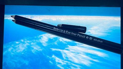 Карандаш и подводка для глаз