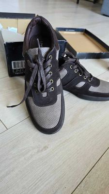 Крассовки Kenneth Cole Unlisted из США, р. 10US (EUR 43)