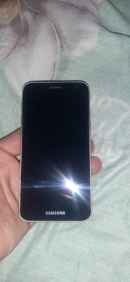 SAMSUNG j2core сотилади