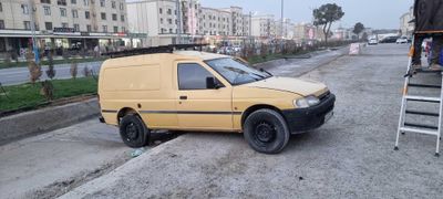 Ford eskord sotiladi 1993 yil