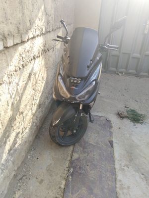 Skuter 150kub. Srochni sotiladi.