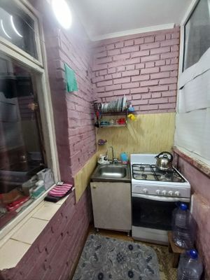 Kvartira Sotiladi ! Shahar Markazidan 1 xona 2 xona qilingan
