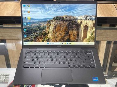 DELL Carbon Latitude 7320 Core i5-1145G7 ram 8 ssd 256