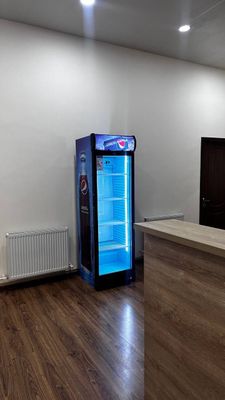 Продаётся Витрина Холодильник