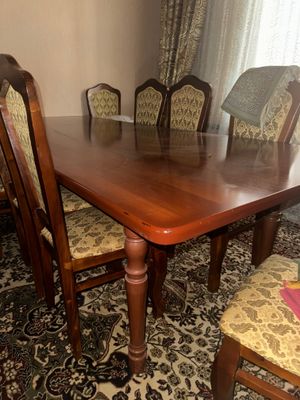 12 tali Stol stul sotiladi 1500000som xontaxta bdi
