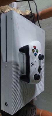 Igravoy pristavka xbox one