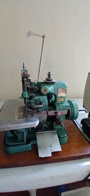 yaxshi holatda turubdi overlock