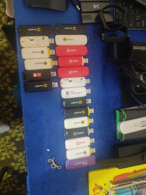 Huawei 3G модемлар сотилади.
