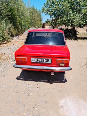 Vaz lada 2101 sotiladi