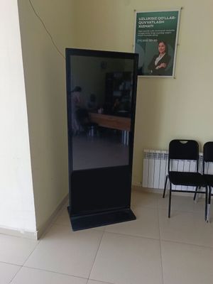Монитор для рекламы