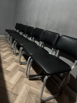 Stulchik 25dona sotiladi