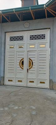 Sifatli temir darvozalar
