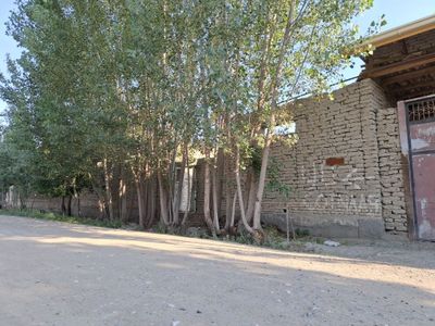 Uchastka sotiladi srochna